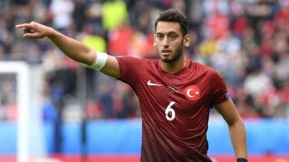 MN - Milan-Calhanoglu, ci siamo. In arrivo nelle prossime ore