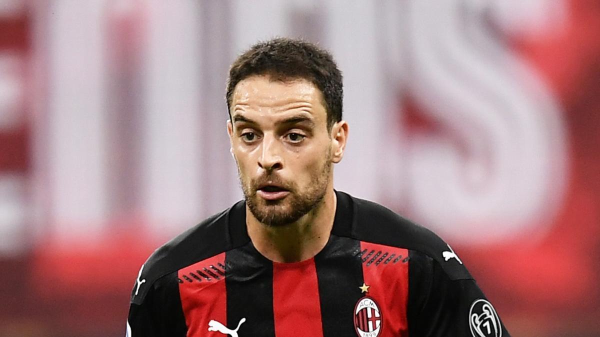 Bonaventura si ritira, il Milan lo ringrazia sui social: "È stato un viaggio bellissimo"