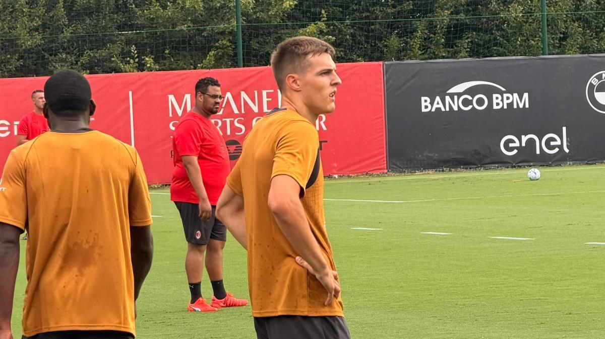 MN - Kostic in prestito? L'agente: "Al momento è concentrato sul Milan"