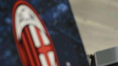 Galliani: "Sul mercato prima bisogna vendere. Robinho? Continuo ad insistere perchè resti"
