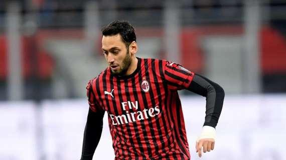 Tuttosport - Riecco Calhanoglu, "bestia nera" della Fiorentina. Per Gabbia la prima da titolare in A