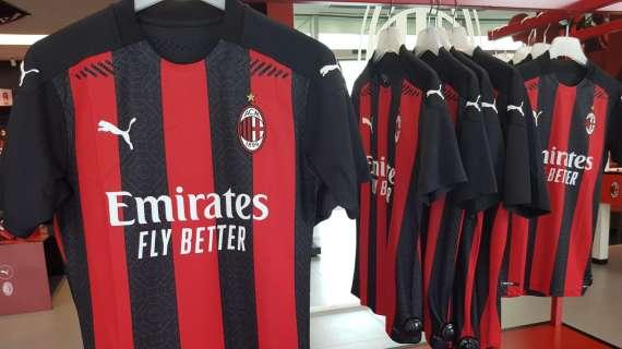Milan, questa sera contro il Cagliari l'esordio della nuova maglia 
