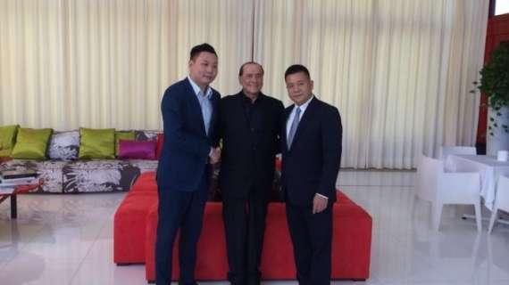 Gazzetta - SES-Fininvest, spiegazioni e garanzie in videoconferenza: ma Berlusconi è perplesso e infastidito