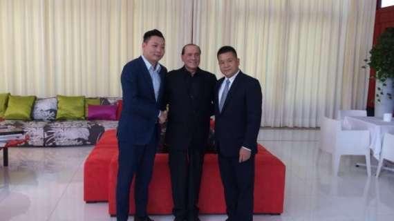 Gazzetta - Milan ai cinesi, closing sempre più vicino: i soldi si troverebbero già in Lussemburgo. Berlusconi rifiuta la presidenza onoraria