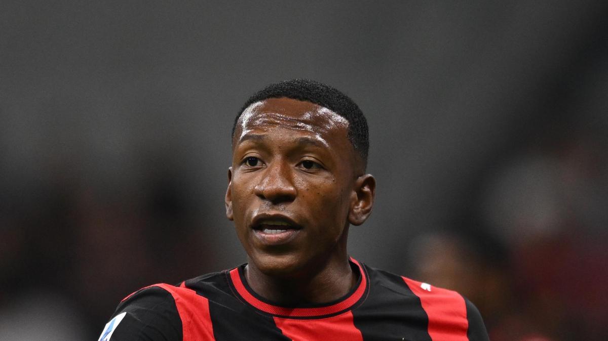 MN - Iwelumo (ex Brighton) domanda: “Perché Estupinian non lo hanno ceduto al Villa, Amorim doveva conoscerlo già”