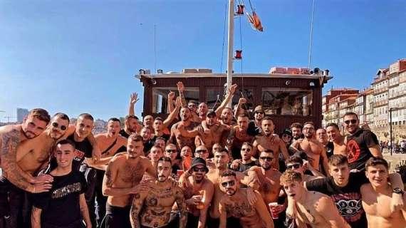 FOTO - La Curva Sud è arrivata a Oporto per sostenere i rossoneri