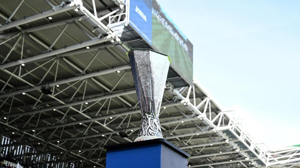 Tuttosport titola: "Mai dire Europa League. Milan, la Coppa maledetta"