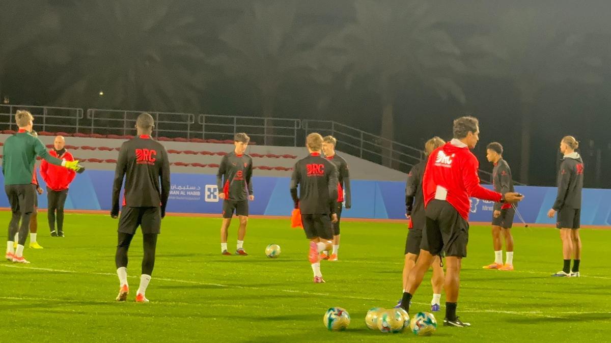 Probabile formazione Napoli-Milan: De Winter dall’inizio, Leao ancora in dubbio