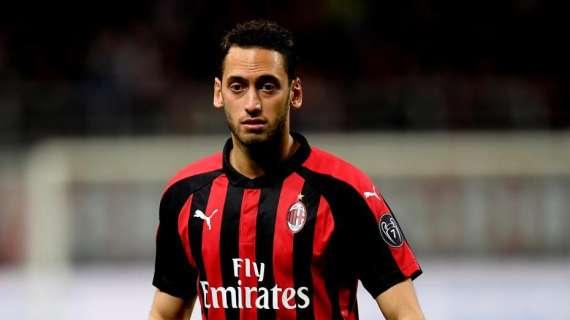 Calhanoglu sul derby: "Dovremo dare il 150%. All'Inter toglierei Politano"