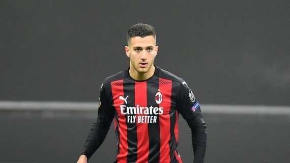 Baiocchini: "Il Milan vorrebbe riprendere Dalot, ma si monitorano anche Odriozola e Aurier"