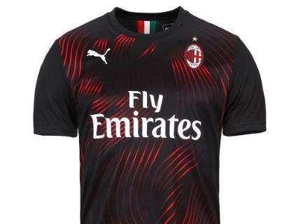 Feronikeli-Milan: rossoneri in campo con la terza maglia