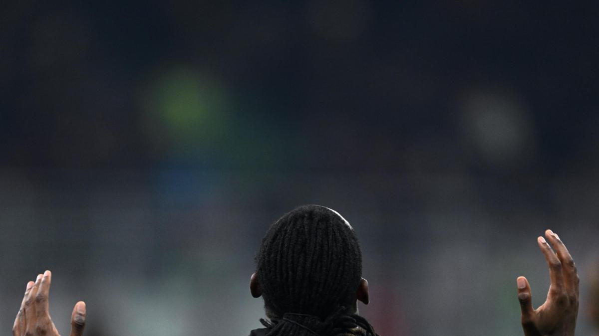 Leao, tutti i gol con il Milan: ne mancano tre per superare una leggenda del passato