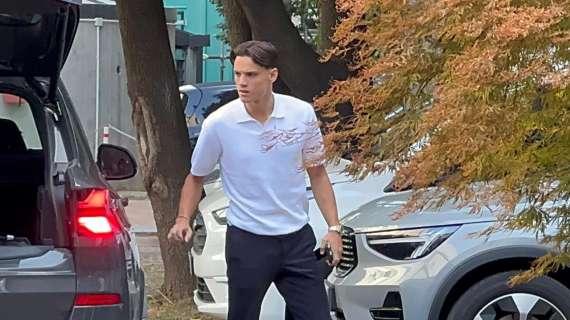 Primo giorno a Milanello per il nuovo acquisto Samuele Ricci. Stamattina è arrivato al cento sportivo per i test fisici