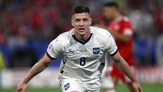 Niente trasferta a Roma, Jovic nel mentre è tornato in Serbia: il motivo