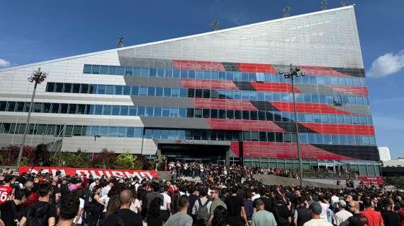 LIVE MN - Corteo a San Siro: la Curva conferma l'uscita dallo stadio al 15'