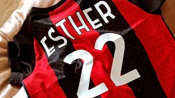 FOTO - Kakà 'battezza' la nuova figlia: "Nasce una Milanista" 