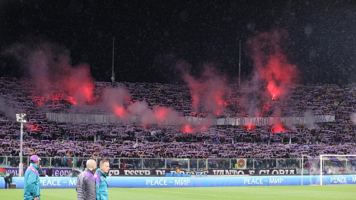 Fiorentina-Juve: cori razzisti contro Vlahovic, si rischia la sospensione