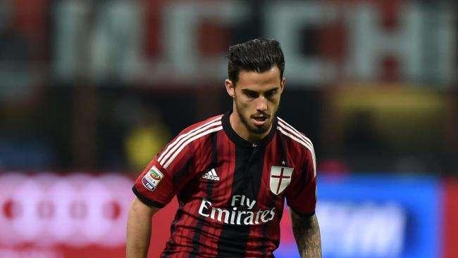 Inter-Milan, le formazioni ufficiali: Suso nei tre davanti, dietro Alex al posto di Paletta