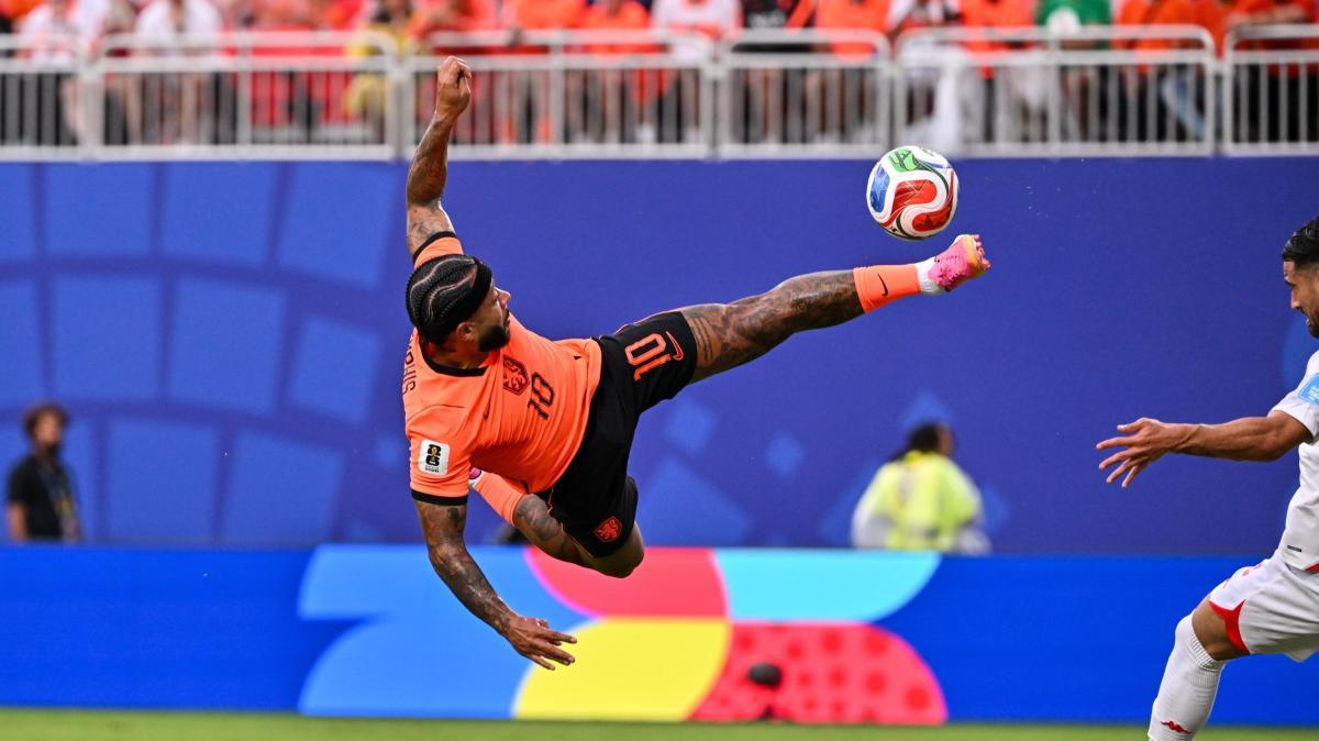 Il Corinthians annuncia la partenza di Depay per motivi finanziari