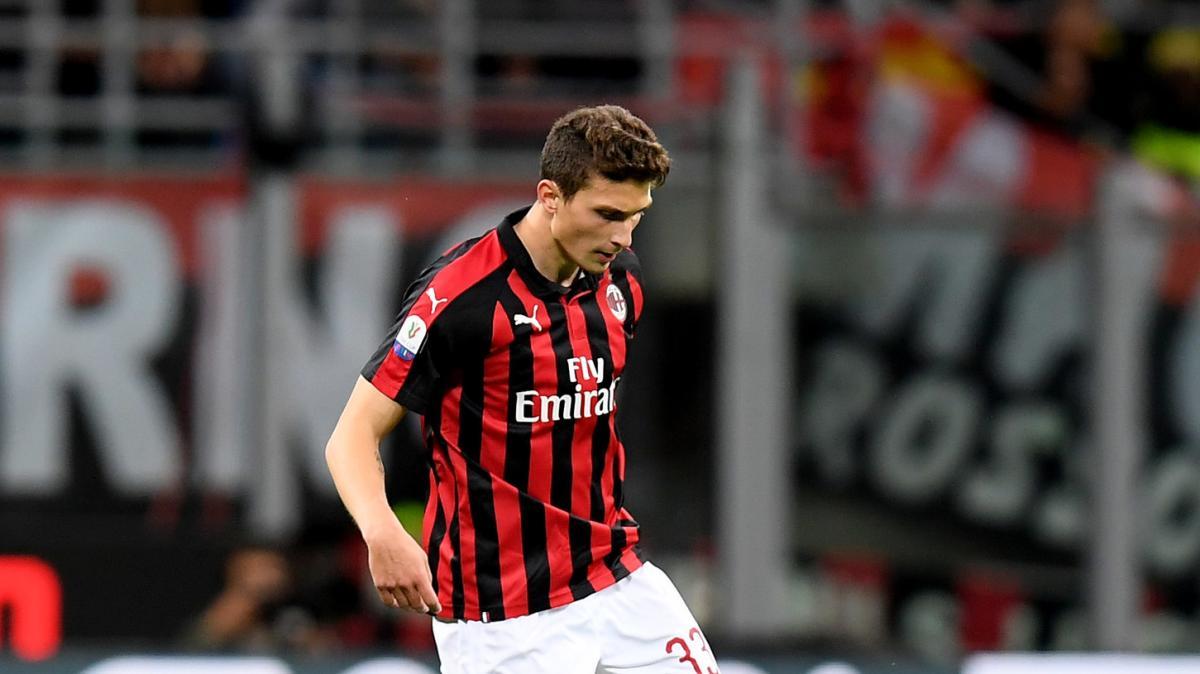 Il rammarico di Caldara: "Sono arrivato al Milan nel mio momento migliore, ma è andata male per i due gravi infortuni che ho avuto"