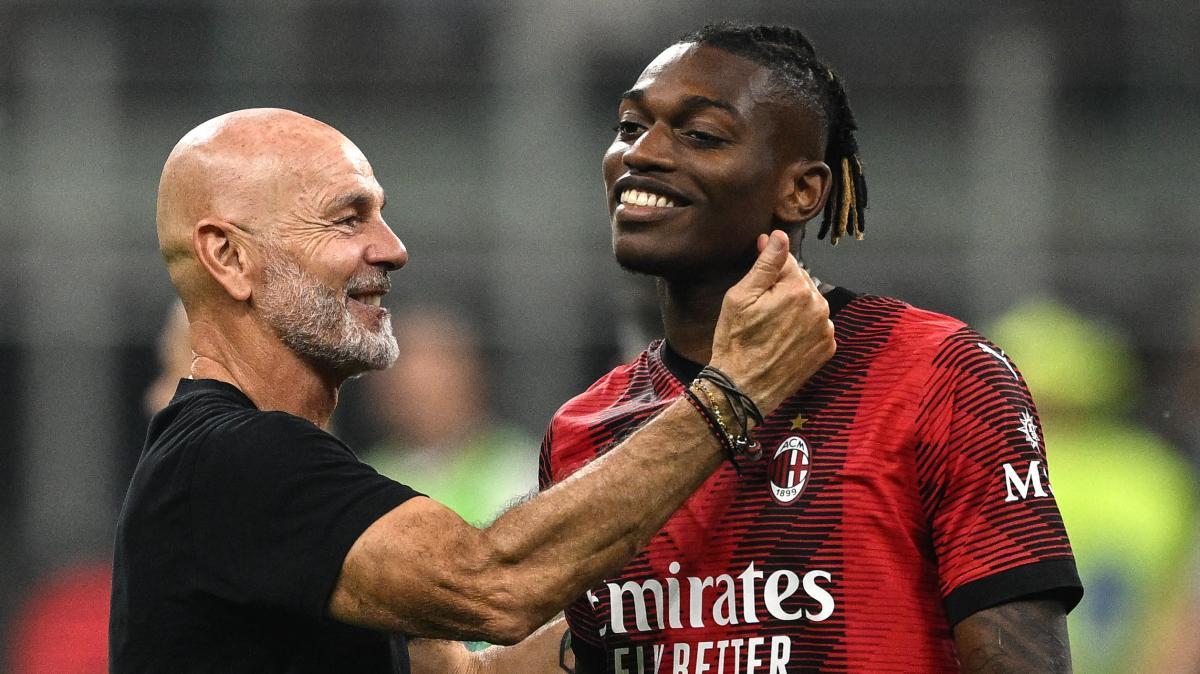 Leao ringrazia Pioli: "Sei entrato nella storia del Milan, hai regalato una gioia enorme a tutti i tifosi"