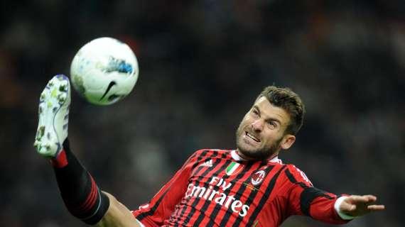 Nocerino: "Vogliamo giocarcela con il Barcellona"