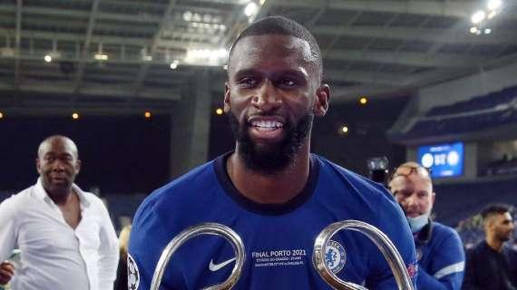 Chelsea, Rudiger nel mirino di Psg, Milan e Tottenham. Avviati i contatti per il rinnovo