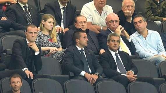 Berlusconi a Premium: “Mr.Bee persona seria, closing entro Natale. Ho 150 milioni di ragioni in più dei tifosi di essere dispiaciuto”