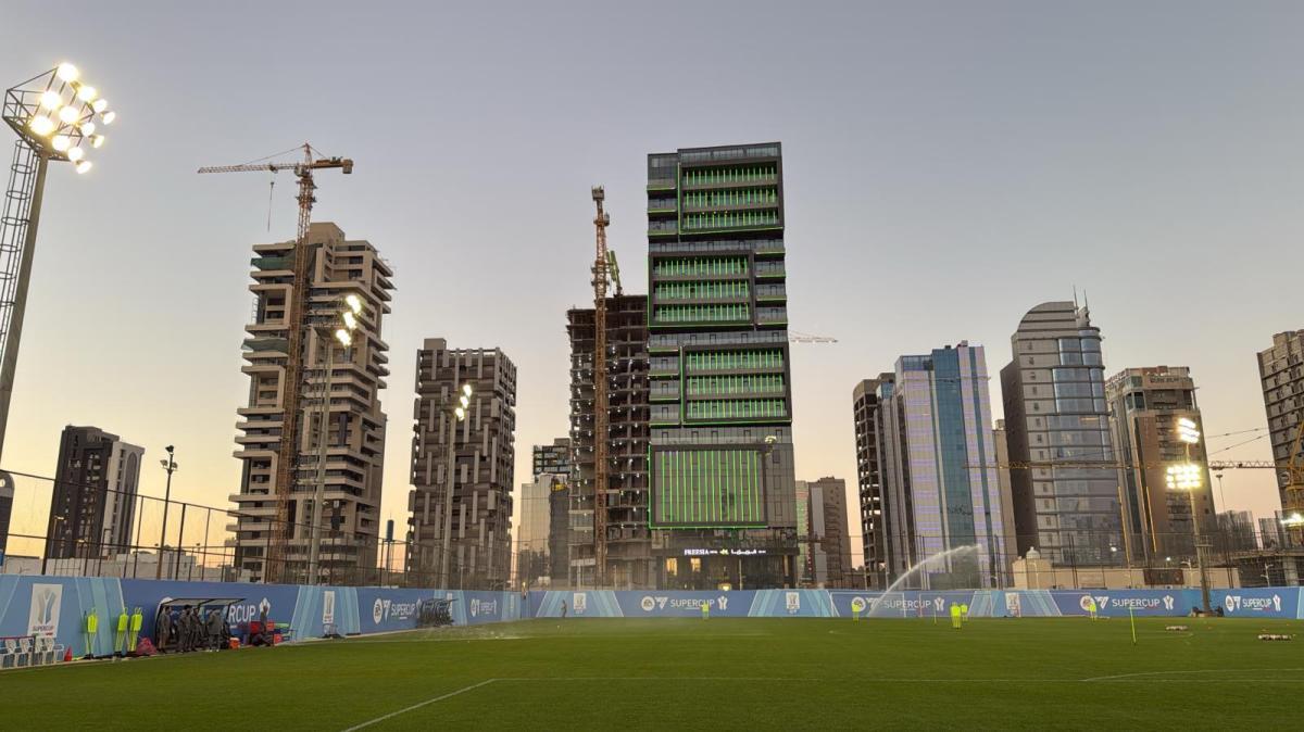 LIVE MN - Da Riyad: si gioca! Ecco le formazioni ufficiali: tutto confermato nel Milan