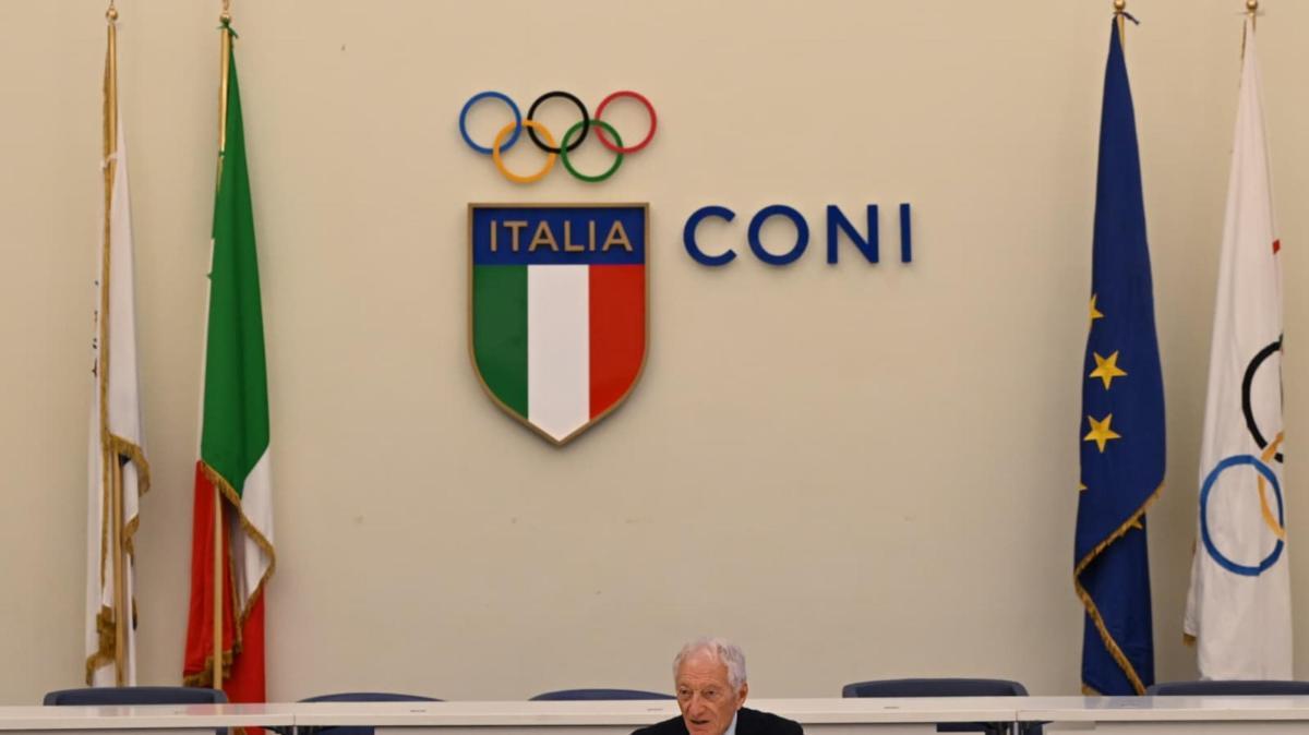 Secondo il presidente del Coni, il tennis ha più tesserati del calcio grazie a campioni ed eventi