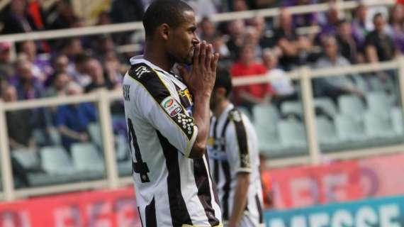 Tuttosport - Milan, con De Sciglio out la priorità sul mercato è un terzino sinistro: idea Gabriel Silva, ma in pole c’è Pasqual
