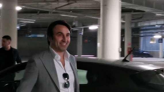 VIDEO MN - L'agente di Calhanoglu è arrivato a Casa Milan: al via l'incontro con la dirigenza rossonera