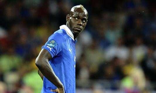 Balotelli, Raiola vola a Manchester per parlare col City: il Milan lo vuole in prestito