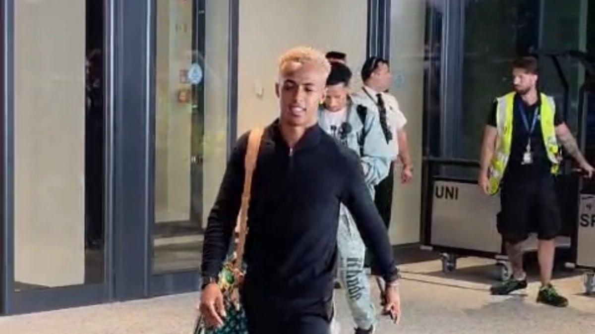 VIDEO MN - L'arrivo a Linate Prime di Omari Hutchinson