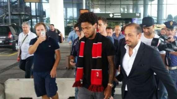 Lucarelli: "Luiz Adriano attaccante di grande movimento. Difficile convivenza con Ibra e Bacca, ma stuzzica Sinisa"