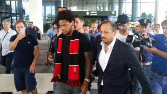 MN - Luiz Adriano alla Malpensa: "Felicissimo di essere al Milan. Darò tutto per questa maglia e per vincere"