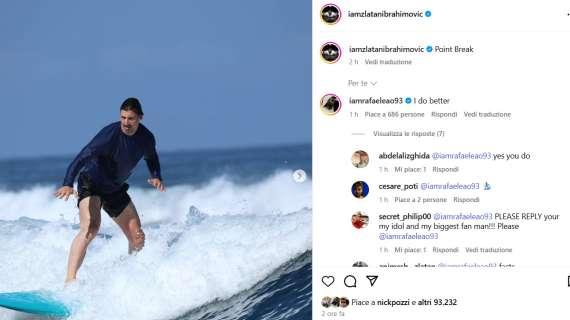 Ibra immortalato a surfare, la risposta di Leao: "Io faccio meglio"