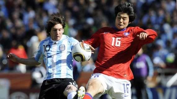 Tuttosport - Milan, i rossoneri stringono per Sung-Yong Ki: sarà il vice-Kessie