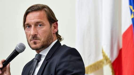 Corsa Scudetto, Totti: "Ora è tutto nelle mani del Milan"