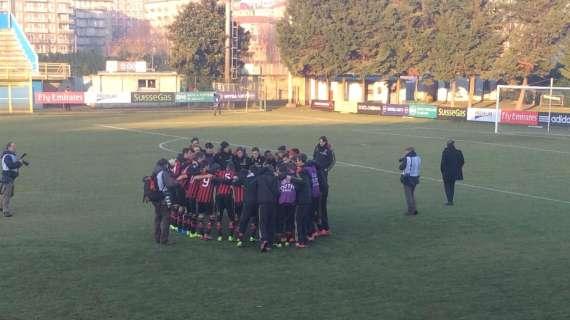 FOTO MN - Primavera, i giocatori rossoneri salutano i tifosi presenti al Breda