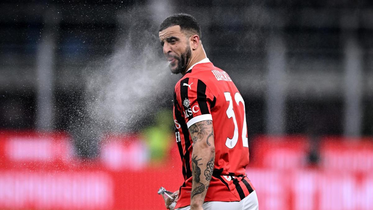Milanello, ieri Walker si è allenato con un tutore per proteggere il gomito