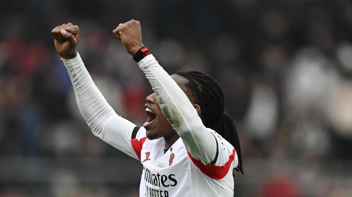 Leao, se restasse al Milan c'è un record gol da raggiungere: è a -3 da Liedholm