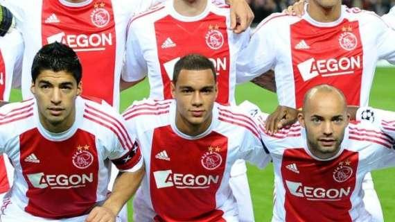 Milan e Chelsea in corsa per Van der Wiel