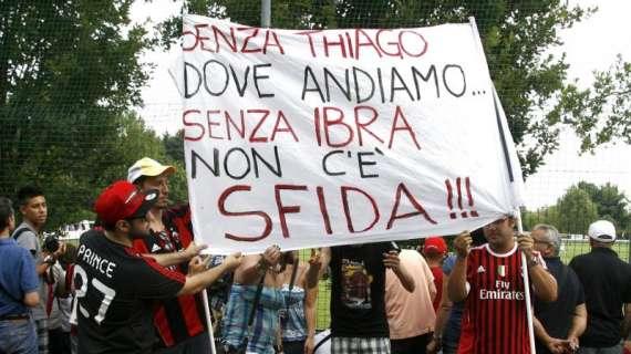FOTO - Ecco uno striscione di contestazione contro le cessioni di Thiago e Ibra