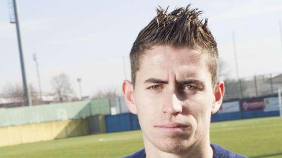 Preso Jorginho, rimane un anno a Verona. Ora sotto con Regini