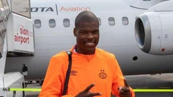Mercato Milan, difesa e fasce: i rossoneri accelerano per Kouassi e puntano Dumfries