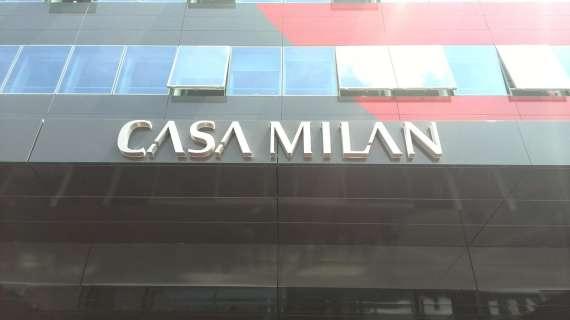 Sei al raduno? Inviaci la tua foto da Casa Milan! 