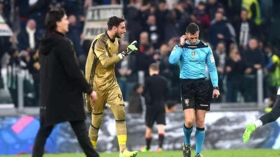 Gigio, che risposta alla Juve: bacia lo stemma del Milan mentre esce tra le polemiche: "Sempre a loro"