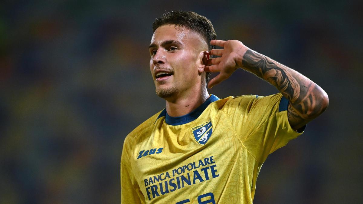 Serie A, Raimondo show allo Stirpe: Frosinone-Sassuolo 4-2