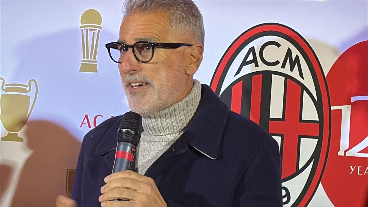 Milan Futuro, maglietta dedicata a Tassotti prima della Vogherese